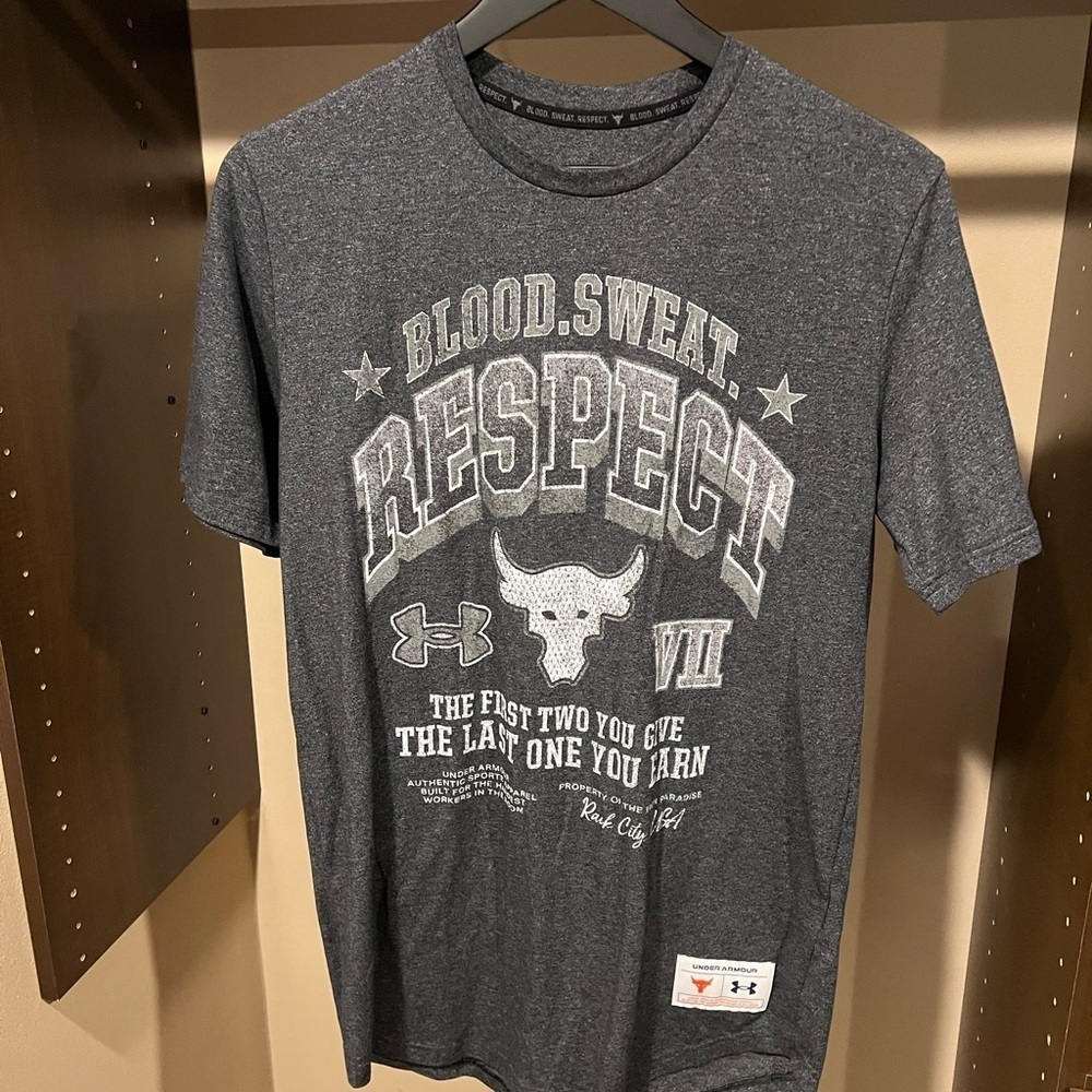 Under Armour Charcoal Graphic Tee for Men